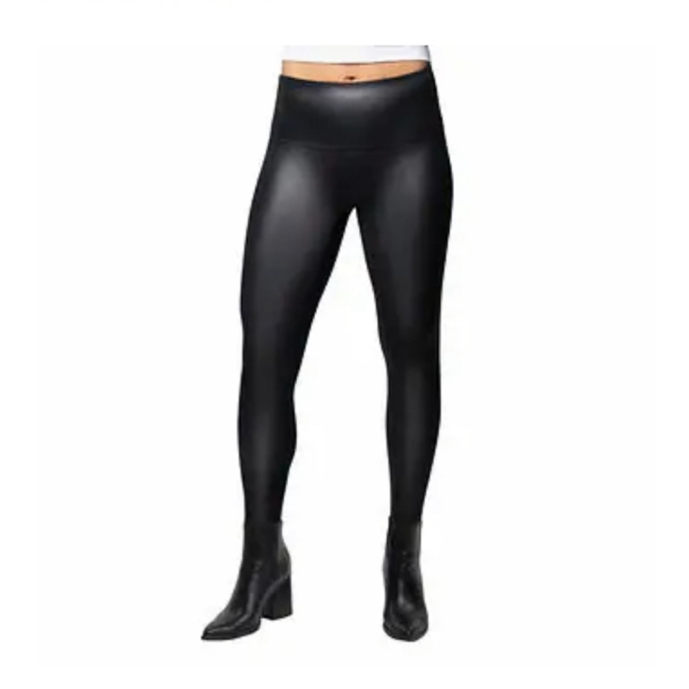 Jane and Bleecker Faux Black Leggings Size Medium
